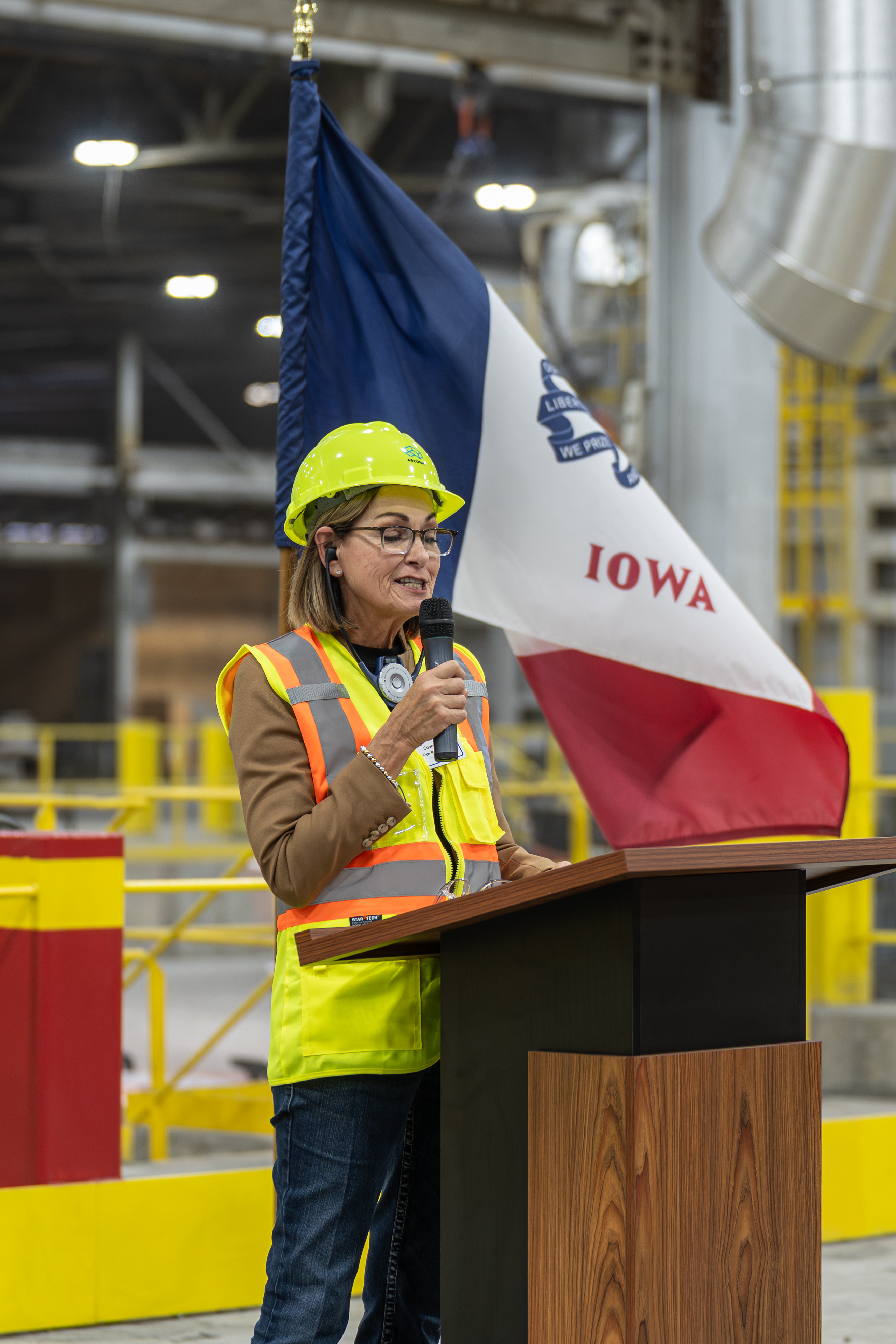 Governor Kim Reynolds speaks at Arconic ribbon cutting