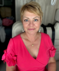 photo of Leslie Sampson