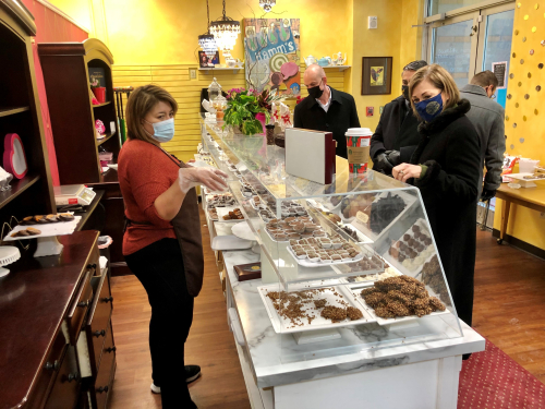 Gov. Reynolds at Chocolate Manor
