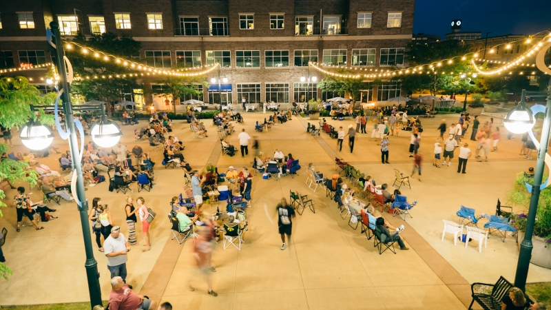 Bass Street Landing: Concert